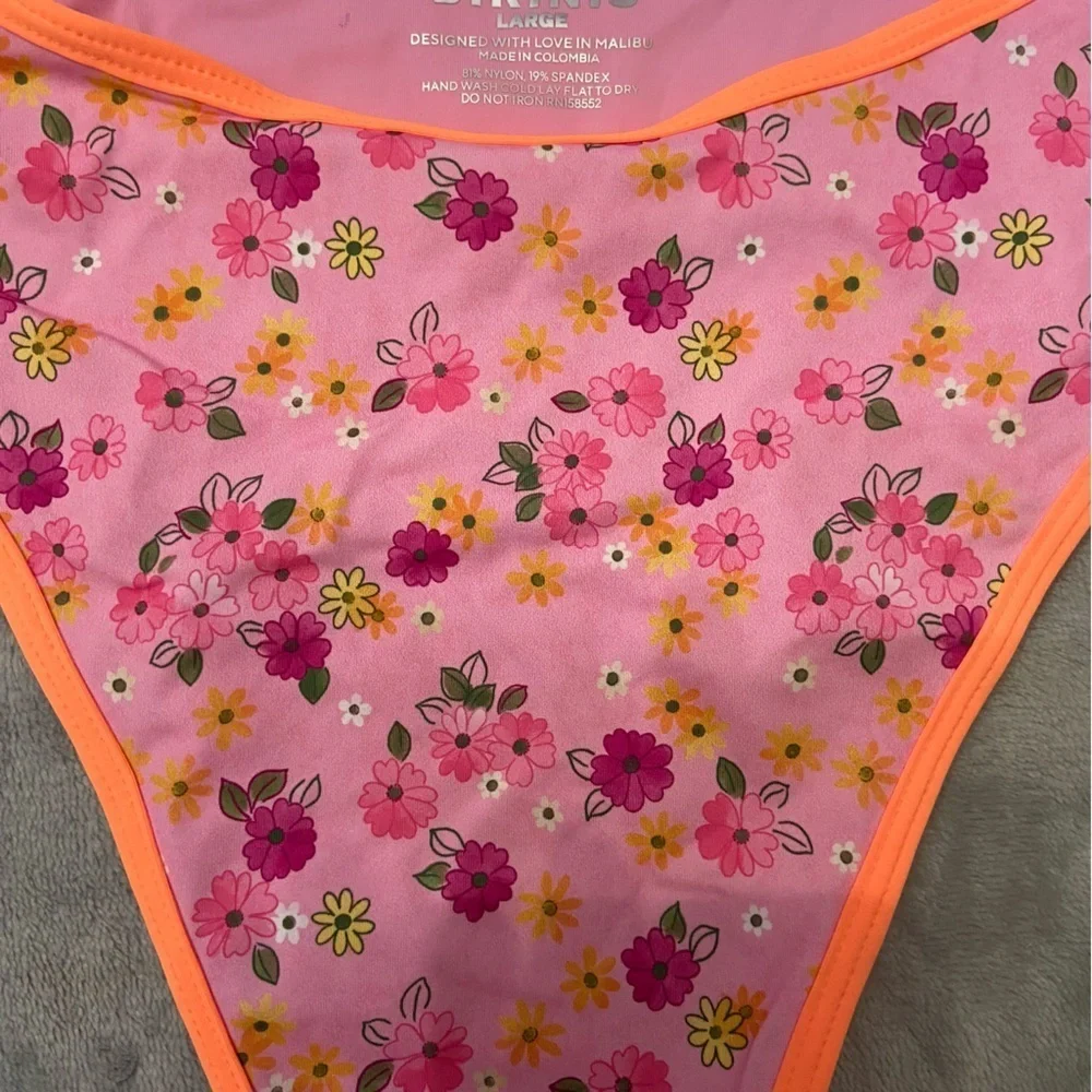 New! Frankies Bikinis Full Moon Floral Bikini Bottom in Queens Bath 10732